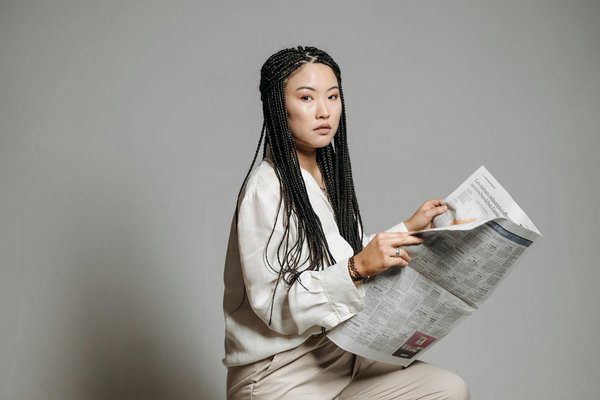 Wie hat sich die Rolle der Mode für Frauen im Laufe der Jahrzehnte verändert?